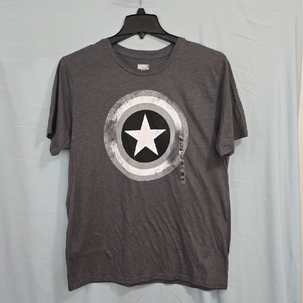 NWT Marvel Captain America Mens XL Charcoal Star Emblem Tee